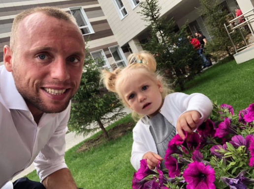 Dünya bu ihaneti konuşuyor! Kocasını banyoda bastı - Resim: 3