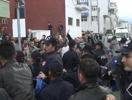 Hopa duruşması çok gazlı başladı - Resim: 4