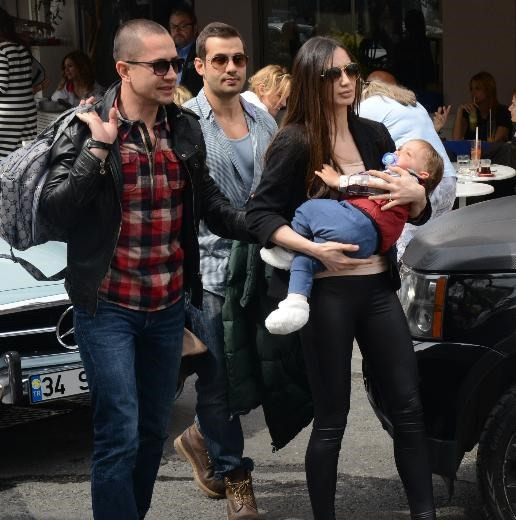 Eşi Emre Aşık'ı FETÖ'cü diye ihbar etmişti! Ünlü çiftten bomba karar - Resim: 1