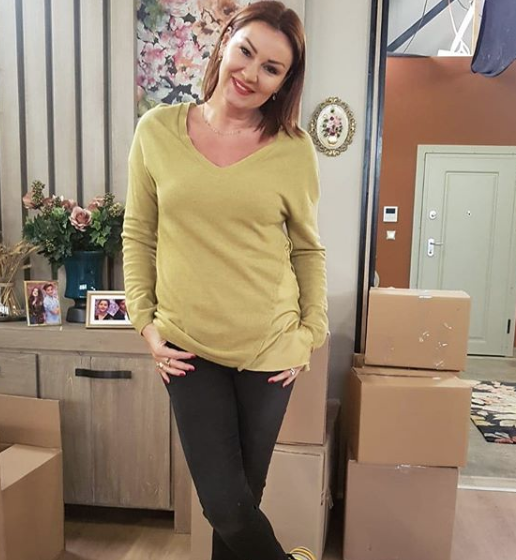 Pınar Altuğ eşiyle bornozlu fotoğrafını paylaştı edepsizlikle suçlandı - Resim: 4