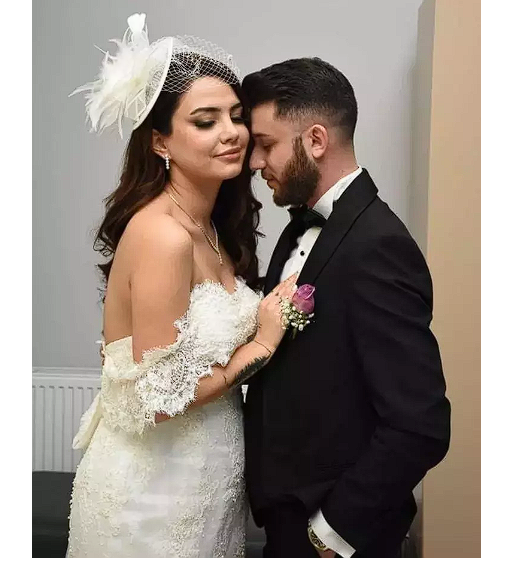 Şiddet itirafı gündeme oturdu! Fotoğrafını paylaşan Ece Ronay: İntihar etti diye bir haber duyarsanız... - Resim: 1