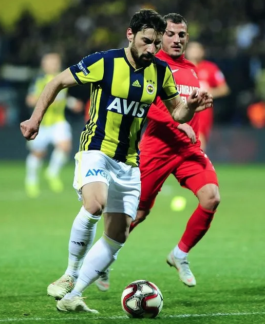 Galatasaray 4 ismin transferini bitirdi işte el sıkışılan futbolcular - Resim: 2