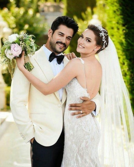 Fahriye Evcen'den beklenen hamle geldi instagram'a dikkat - Resim: 4