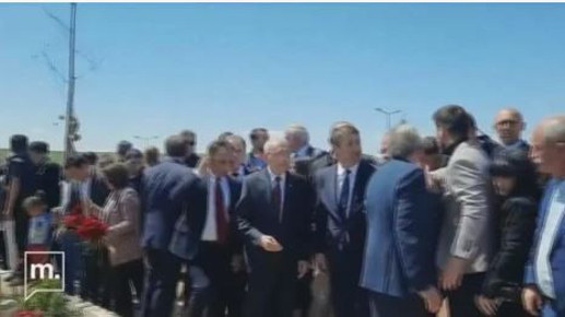 Kemal Kılıçdaroğlu Fatiha okurken Adıyaman'da tepkiyle karşılaştı: Bu Fatiha bilmiyor ki!.. - Resim: 1