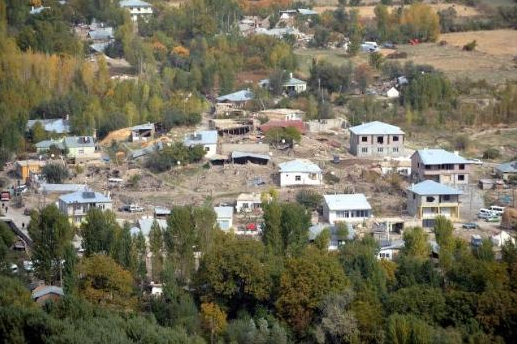 Deprem bölgesi havadan böyle görüntülendi - Resim: 1