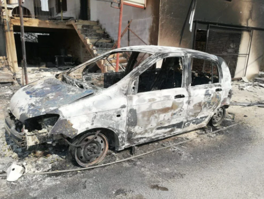 Antalya Manavgat'taki yangından kaldı küllerin arasından topladılar - Resim: 3