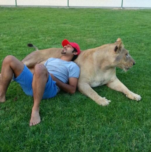 İnstagram'ın dev kedili adamı - Resim: 3