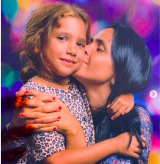 Hakan Ural eşi Ezgi Can Ural yaşı kaç kimdir? - Resim: 1