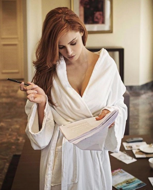 Fallingstars bitti bornozlu fotoğraf akımı başladı! İşte akıma katılan ünlüler - Resim: 3