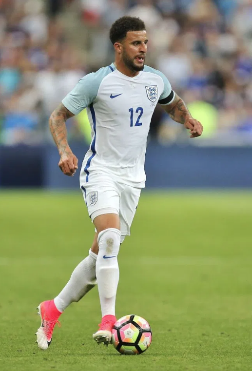 Kyle Walker, hayat kadınlarıyla evde seks partisi yaptı ağır ceza geliyor - Resim: 1