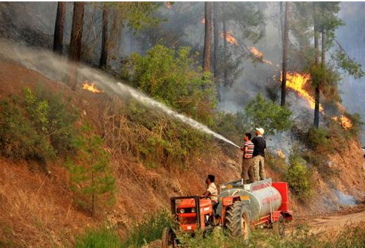 Kumluca alev alev yanıyor - Resim: 1