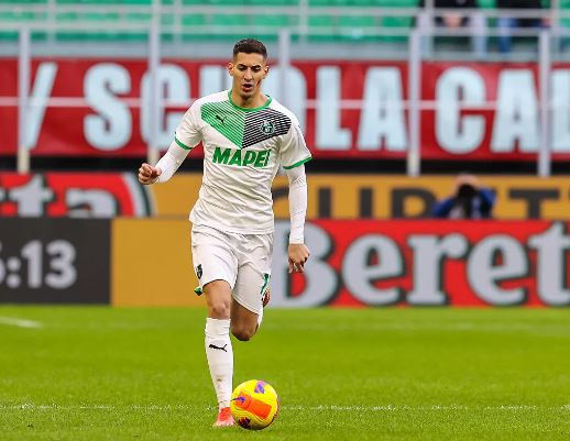 A Milli takım yıldızı Mert Müldür'den kötü haber! Sahayı sedye ile terk etti - Resim: 0