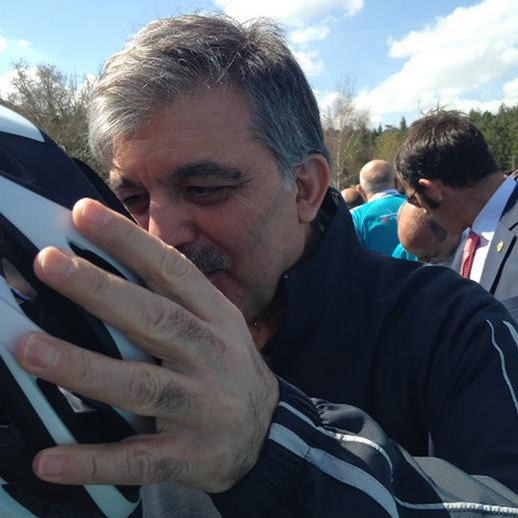 Cumhurbaşkanı Gül'ün Köşk'te bisiklet keyfi - Resim: 3