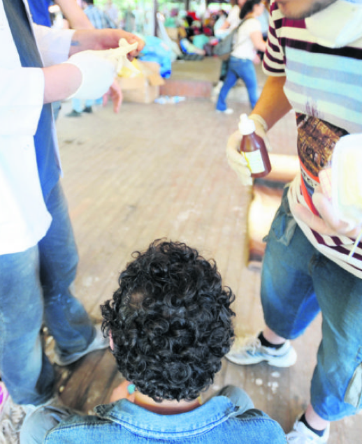 Gezi Parkı'nda ücretsiz market - Resim: 1