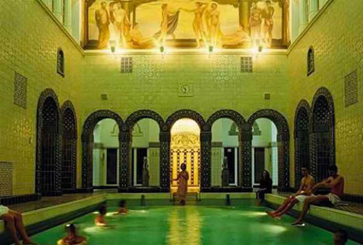 Tabuları yıktılar çıplak tatil yapıyorlar - Resim: 2