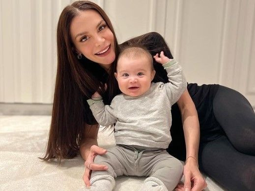 Hepsi'nin esmer güzeli Cemre Kemer'den popon nerede yazan takipçisine ayar - Resim: 4