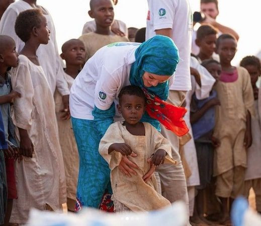 50 bin mülteci için Gamze Özçelik kolları sıvadı bakın neler yazdı - Resim: 3