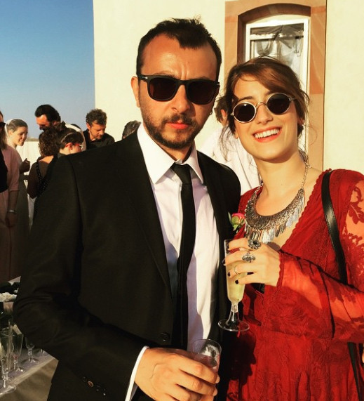 Hazal Kaya'dan sevgilisi Ali Atay'a destek! - Resim: 2