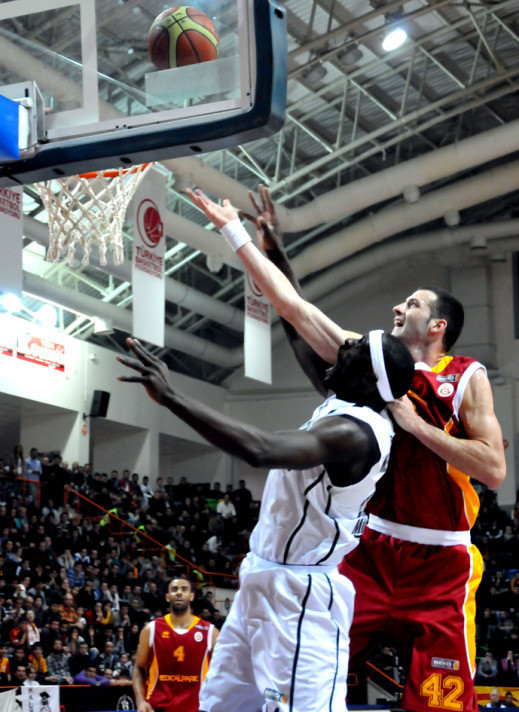 Beşiktaş, Galatasaray'ı kupadan etti - Resim: 1
