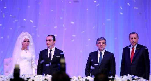 Devletin zirvesini buluşturan nikah - Resim: 1