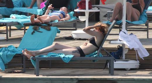 Tuğçe Kazaz'dan dövme şov - Resim: 1