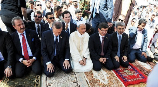 Erdoğan'ın namazlarda yaptığı işaretin sırrı - Resim: 2