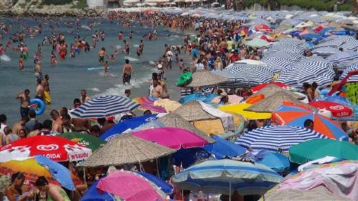 Yiyecek ekmek bulamadılar - Resim: 2