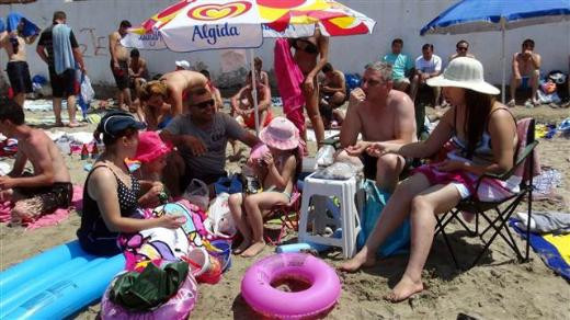 Yiyecek ekmek bulamadılar - Resim: 4