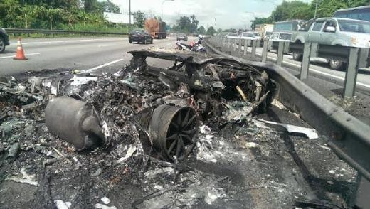 Üç Lamborghini çarpışırsa... - Resim: 4