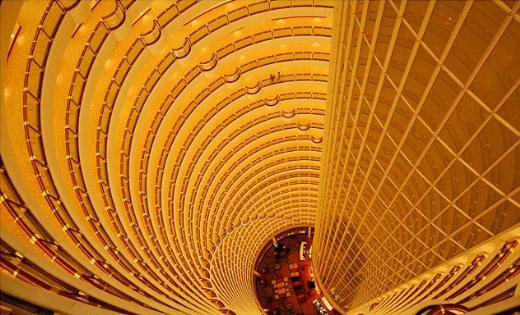 Dünyanın en yüksek binaları içeriden böyle görünüyor - Resim: 2