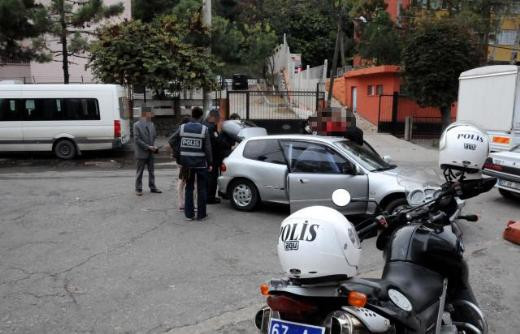 Polis çalılık aralarından öğrenci aradı! - Resim: 1