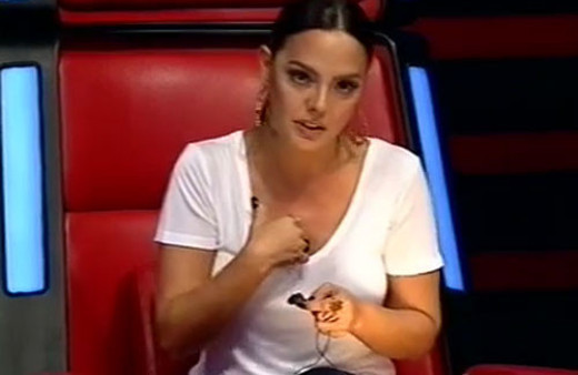 Ebru Gündeş'e çok benzeyen ünlü isim