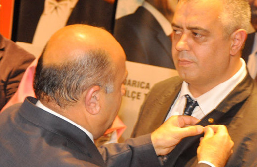 MHP'de toplu istifa depremi o partiye geçtiler