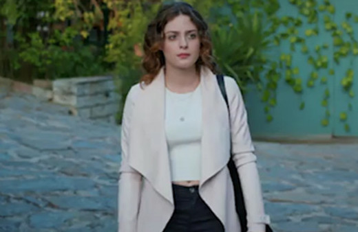 İlişki Durumu Karışık 15. bölüm - Ayşegül evi terk etti!