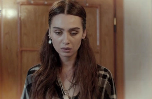 Evli ve Öfkeli 4. bölüm son sahne - Esra'ya büyük şok 