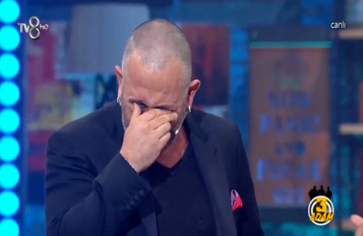 Cem Yılmaz'ı ağlatan buluşma! 32 yıldır görmüyorum...