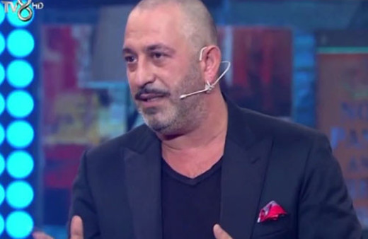 Survivor Duygu'dan Cem Yılmaz'a ilanı aşk!