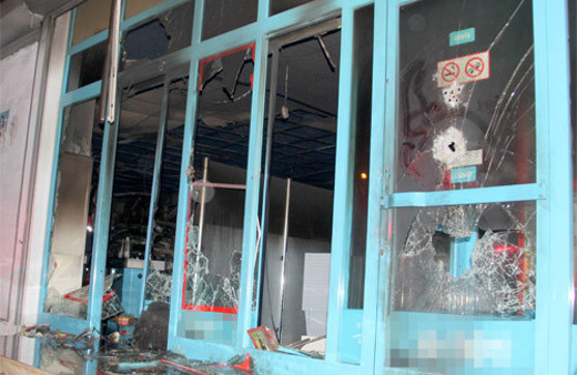 PKK yandaşları market yağmaladı