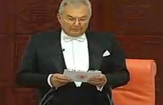 Meclis yemin töreni Baykal'dan kritik açıklamalar