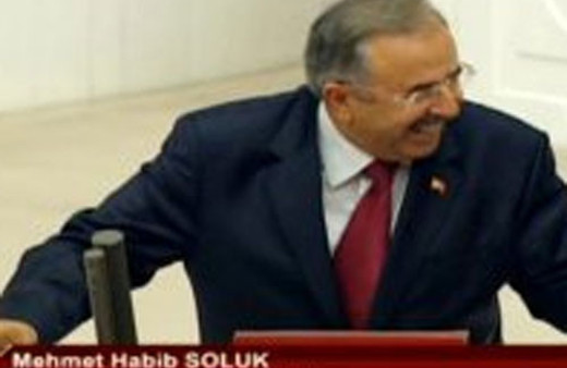 Ak Partili Soluk yemin metnini unuttu