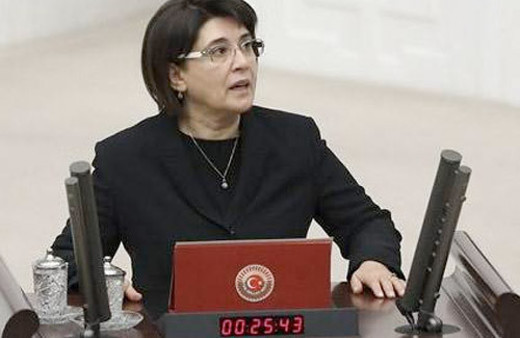 Leyla Zana yemin etmezse ne olacak? Zana'dan açıklama