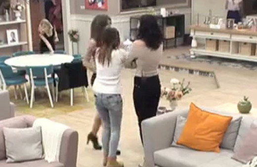 Melis'in Cansel'e yaptığı şaka evi yıktı!