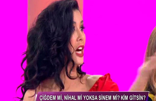 Çiğdem Çelik ve Ayşegül Doğan birbirine girdi!