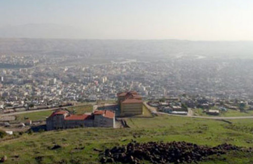 Cizre'de yine PKK flaması asmak istediler