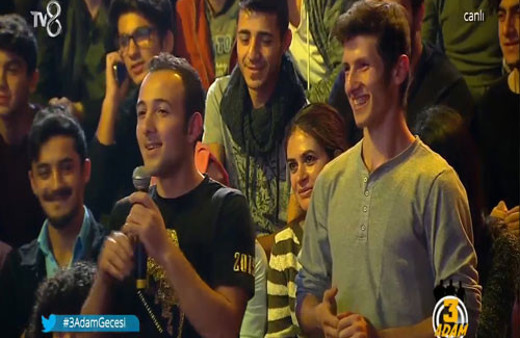 3. köprüye tırmanan gençler 3 Adam'da!