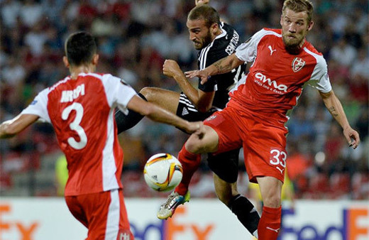 Beşiktaş Skenderbeu maçı şifresiz kanallar frekansı