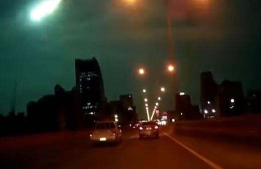 Tayland'da geceyi aydınlatan gök cismi 