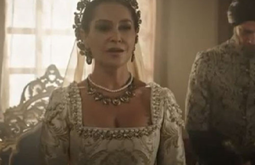 Hülya Avşar'ın oyunculuğu tartışma yarattı!