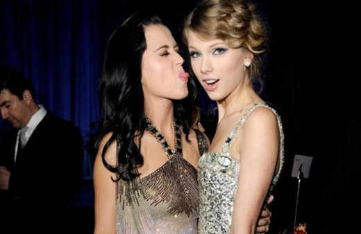 Katy Perry, Taylor Swift’i fena solladı! 