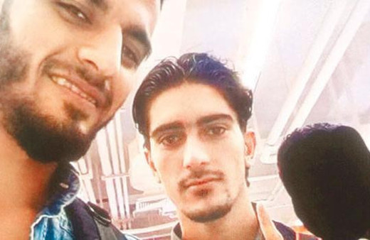 Öldürülen gazeteci katili ile aynı karede!